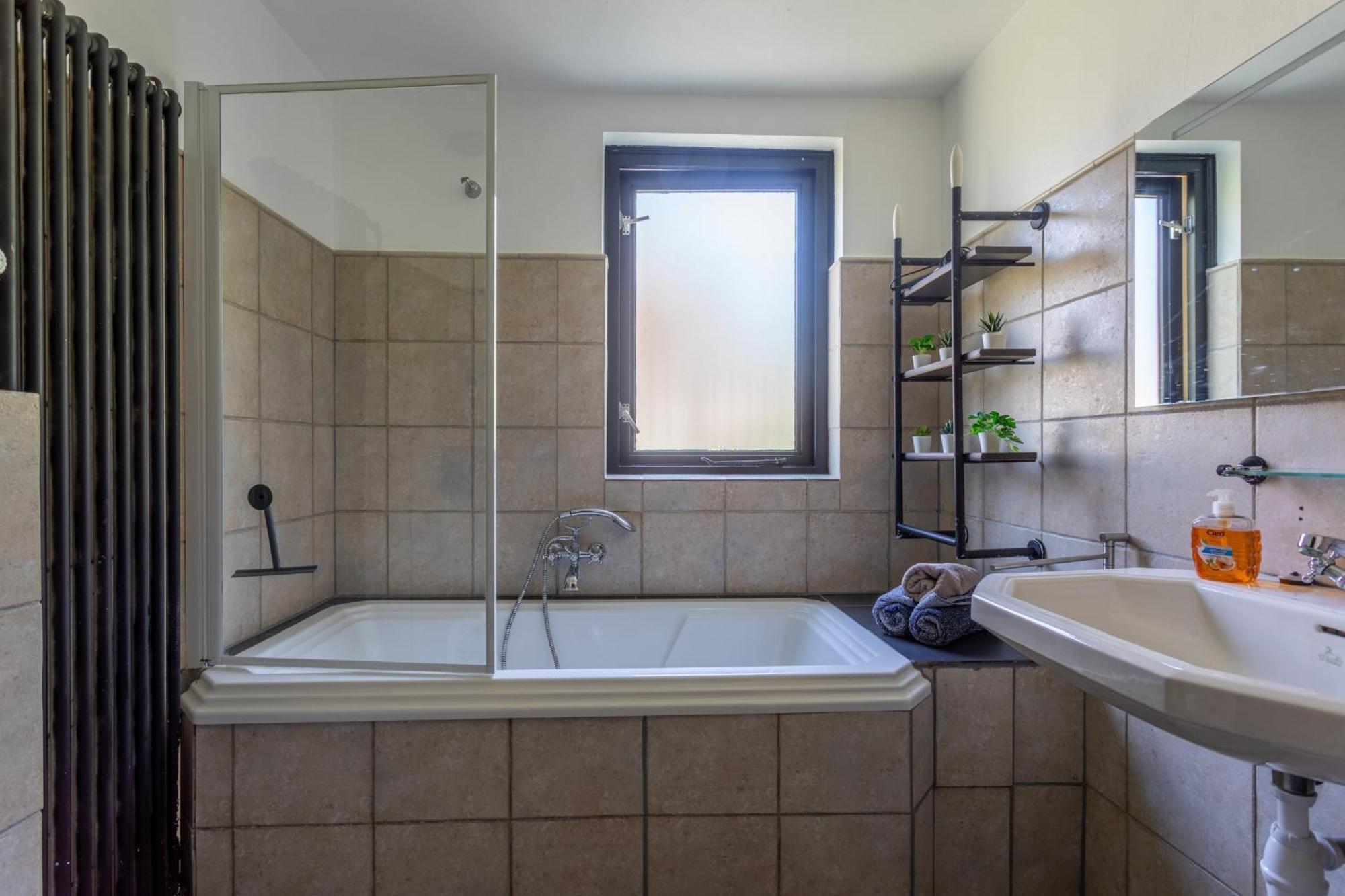 La Casa Pacha Mama Sauna En Hottub Ewijk Ngoại thất bức ảnh